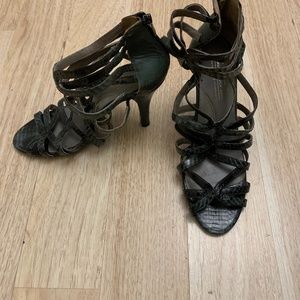 Women’s pumps